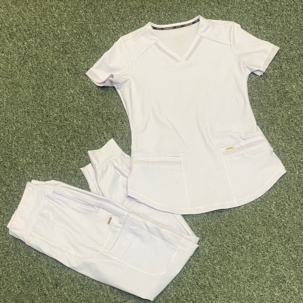 Unbranded Women's Lavender V-Neck Scrub Set - Top & Jogger Pants